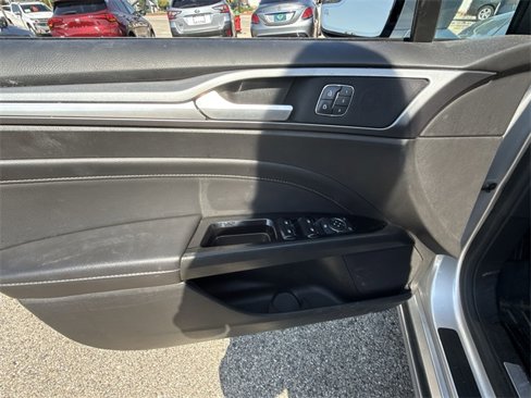 Used 2014 Ford Fusion Titanium image 20