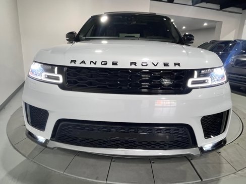 Used 2020 Land Rover Range Rover Sport HSE image 19