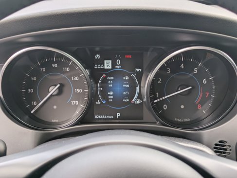 Used 2020 Jaguar F-PACE Premium image 10