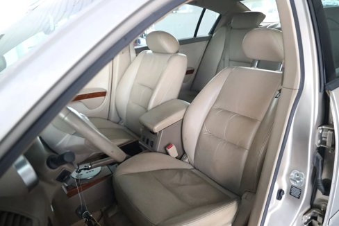 Used 2005 Nissan Maxima 3.5 SL w/ (T05) Navigation System Pkg image 2