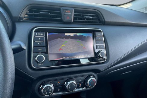 Used 2025 Nissan Versa S w/ Trunk Package image 17