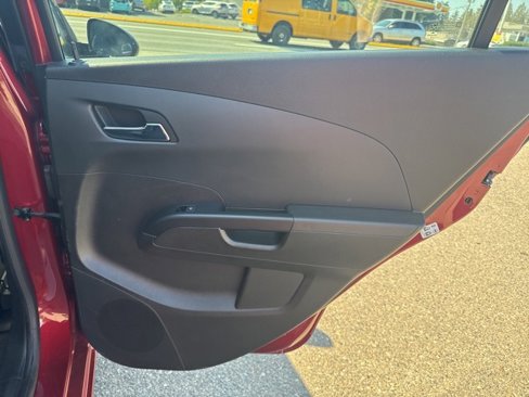 Used 2019 Chevrolet Sonic LT w/ Convenience Package image 20