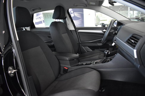 Used 2021 Volkswagen Jetta S w/ Driver Assistance Package image 25