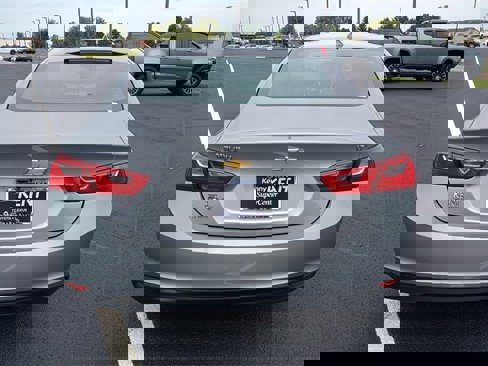 Used 2023 Chevrolet Malibu LT image 6