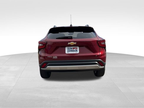 New 2025 Chevrolet Trax LT w/ Driver Confidence Package image 28