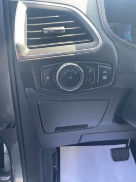 Used 2024 Ford Edge Titanium image 13