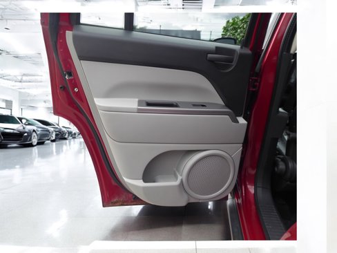 Used 2007 Jeep Compass Limited w/ Driver Convenience Group image 22