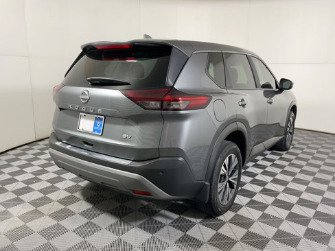 Used 2023 Nissan Rogue SV image 7