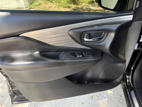 Used 2018 Nissan Murano SV image 8