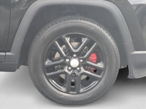 Used 2020 Jeep Compass Latitude w/ Cold Weather Group image 24