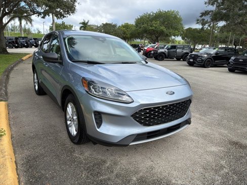 Used 2022 Ford Escape SE w/ Convenience Package image 3