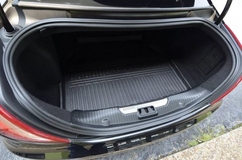 Used 2016 Jaguar XJ R-Sport image 46