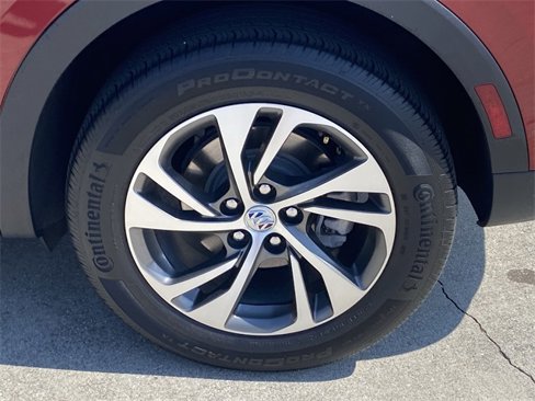 Used 2023 Buick Envision Essence image 31