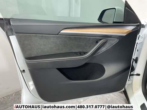 Used 2024 Tesla Model Y Long Range image 43