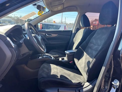 Used 2015 Nissan Rogue S w/ S Family Package image 14