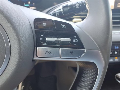 Used 2023 Hyundai Elantra SEL w/ Convenience Package image 21