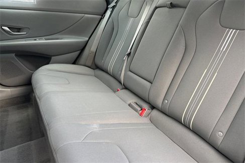 Used 2024 Hyundai Elantra SEL w/ Convenience Package image 12