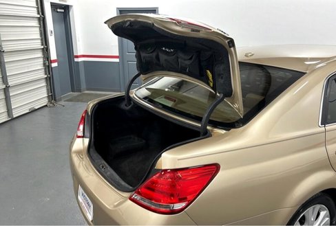 Used 2010 Toyota Avalon image 15