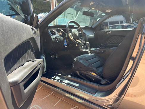 Used 2013 Ford Mustang Premium image 14