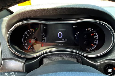 Used 2018 Jeep Grand Cherokee Limited image 13