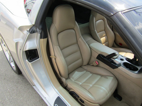 Used 2005 Chevrolet Corvette Coupe w/ Preferred Equipment Group image 12