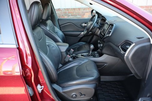 Used 2019 Jeep Cherokee Limited image 48