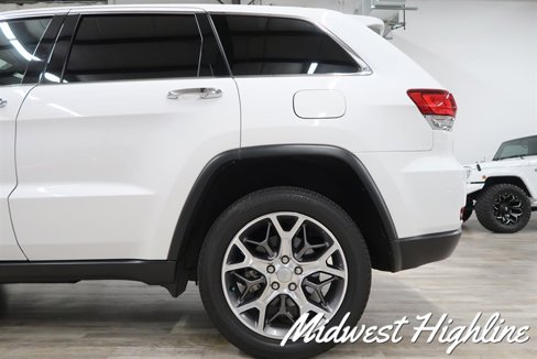 Used 2021 Jeep Grand Cherokee Limited image 16