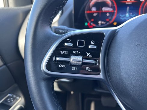 Used 2023 Mercedes-Benz GLA 250 4MATIC image 10