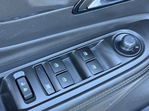 Used 2020 Buick Encore Preferred image 13