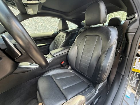 Used 2021 BMW 440i xDrive Coupe w/ Premium Package image 11