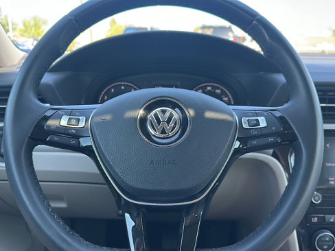 Used 2022 Volkswagen Passat 2.0T SE image 27
