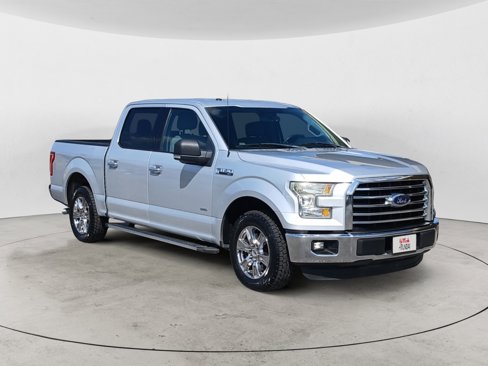 Used 2015 Ford F150 XLT w/ Equipment Group 302A Luxury image 7