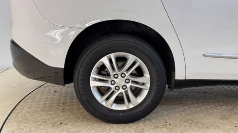 Used 2019 Buick Enclave Essence image 12