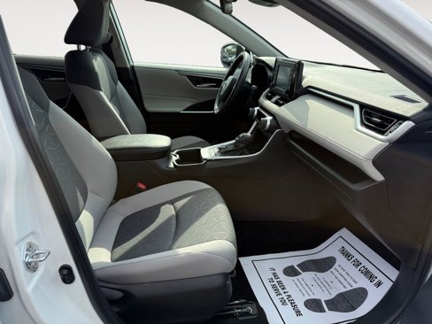 Certified 2022 Toyota RAV4 XLE image 16