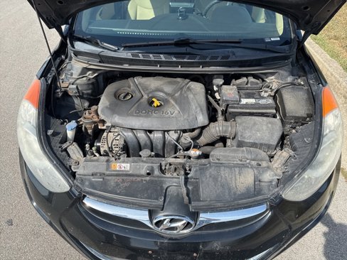 Used 2013 Hyundai Elantra GLS w/ Preferred Pkg image 12