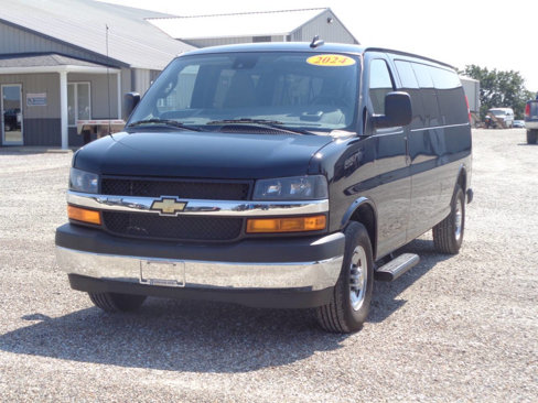 Used 2024 Chevrolet Express 3500 LT w/ LT Preferred Equipment Group image 4