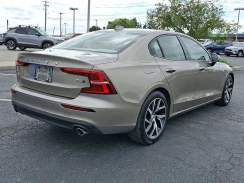Used 2020 Volvo S60 T6 Momentum w/ Protection Package image 6