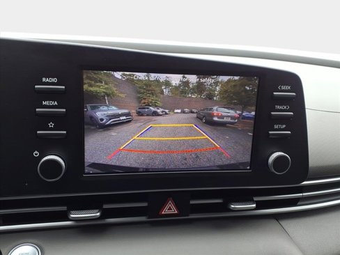 Used 2023 Hyundai Elantra Blue image 22