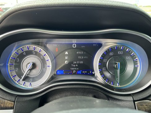 Used 2019 Chrysler 300 Limited image 22