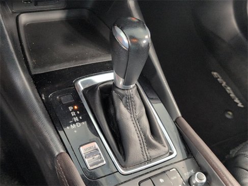 Used 2018 MAZDA MAZDA3 Grand Touring image 23