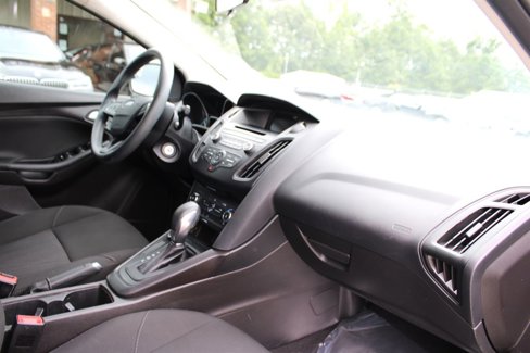 Used 2017 Ford Focus SE image 15