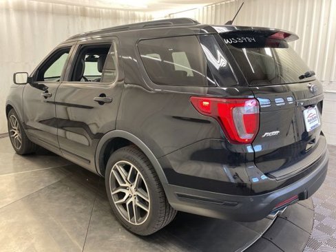 Used 2018 Ford Explorer Sport w/ Equipment Group 401A image 4