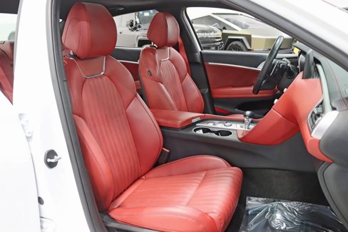 Used 2023 Genesis G70 2.0T w/ Sport Prestige Package image 26