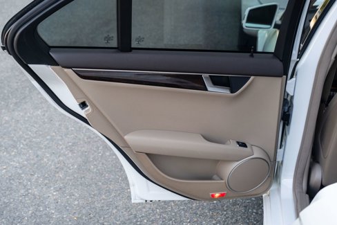 Used 2014 Mercedes-Benz C 300 4MATIC Sedan image 28