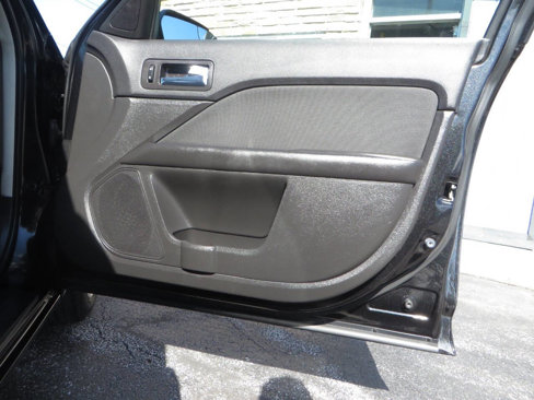 Used 2012 Ford Fusion SE image 40