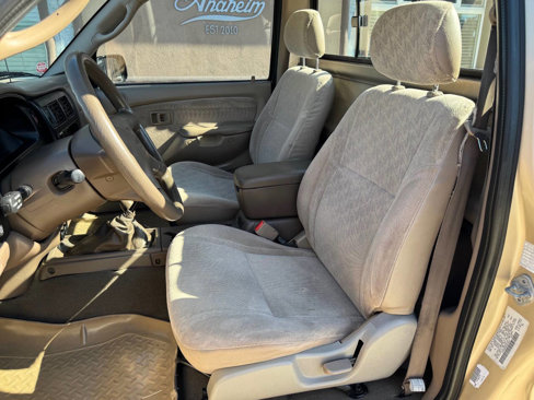 Used 2002 Toyota Tacoma 4x4 Regular Cab image 15