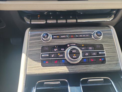 Used 2020 Lincoln Aviator Black Label w/ Dynamic Handling Package image 20