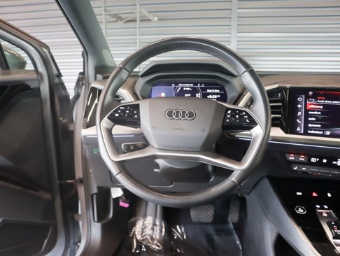 Certified 2023 Audi Q4 e-tron Premium Plus w/ Premium Plus image 18