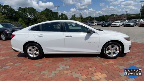 Used 2021 Chevrolet Malibu LS image 2