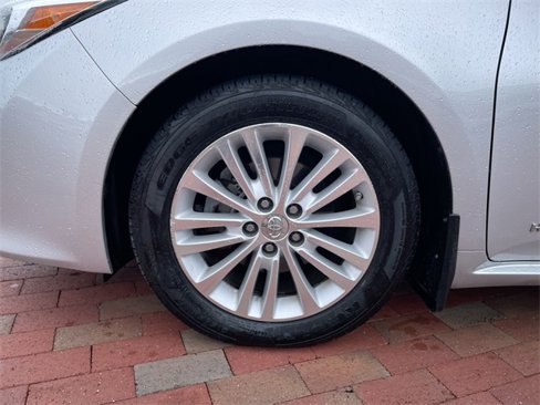 Used 2013 Toyota Avalon XLE Premium image 10